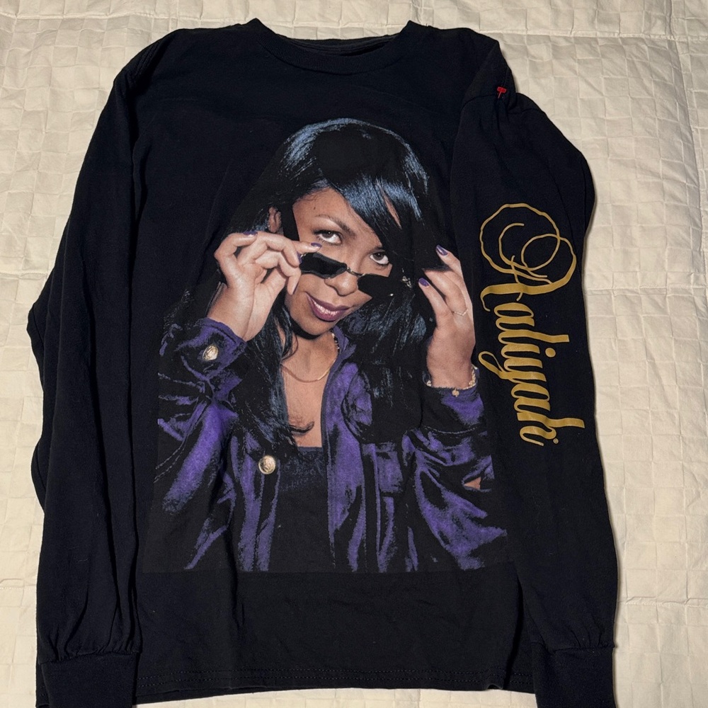 Black Graphic Long Sleeve Top